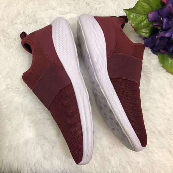 burgundy champion shoes
